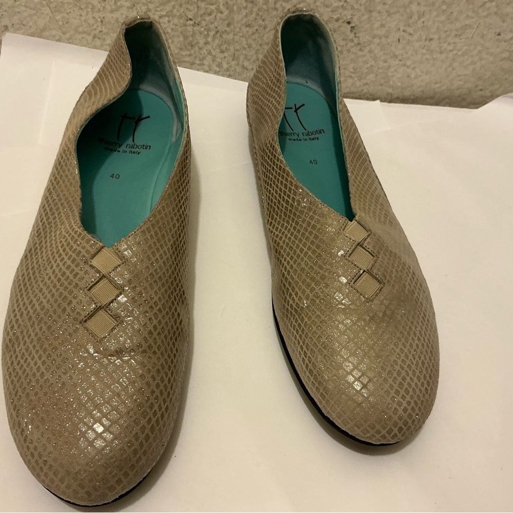 Thierry Rabotin Grace snake Textured Taupe Slip-On Loafers size 40